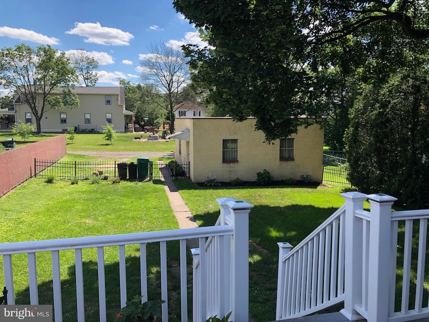 315 Elm St, Pottstown, PA 19464 - photo 1