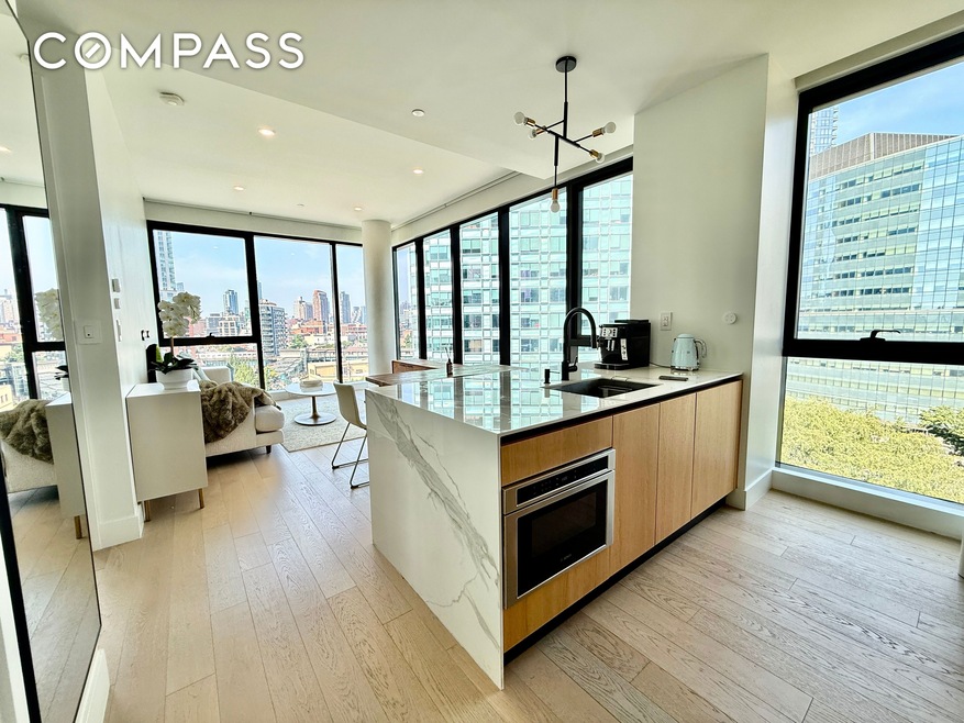 5 Court Square unit 8-D, Long Island City, NY 11101 - photo 1