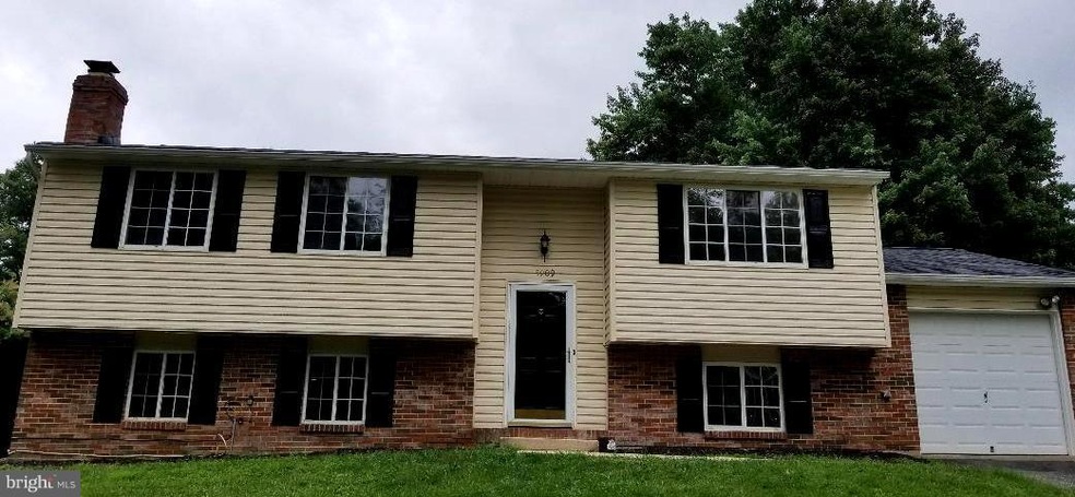 5909 King Arthur Way, Glenn Dale, MD 20769 - photo 1