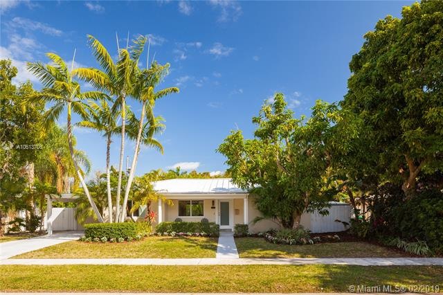 Beautiful curb appeal in South Miami