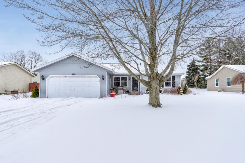 996 E 12th St, Holland-7