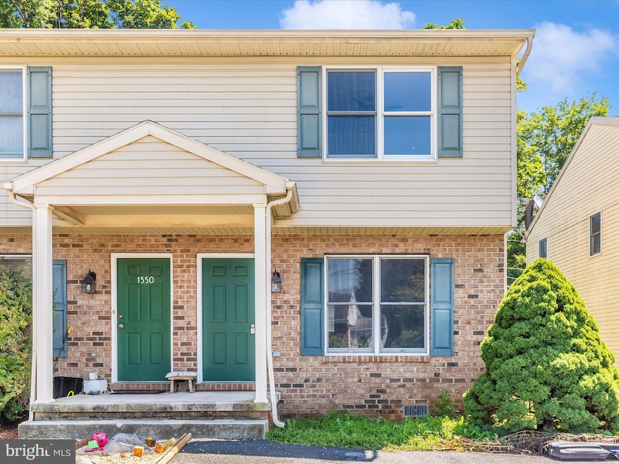 1552 Crest View Ave, Hagerstown, MD 21740 - photo 1