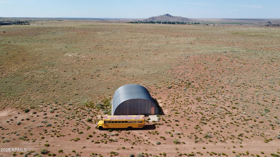 6260 Woodruff Rd, Woodruff, AZ 85942 - photo 1