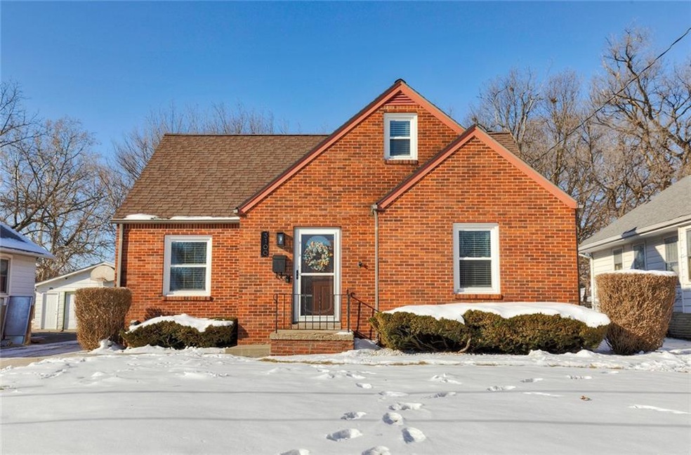 3100 47th St, Des Moines, IA 50310 - photo 1