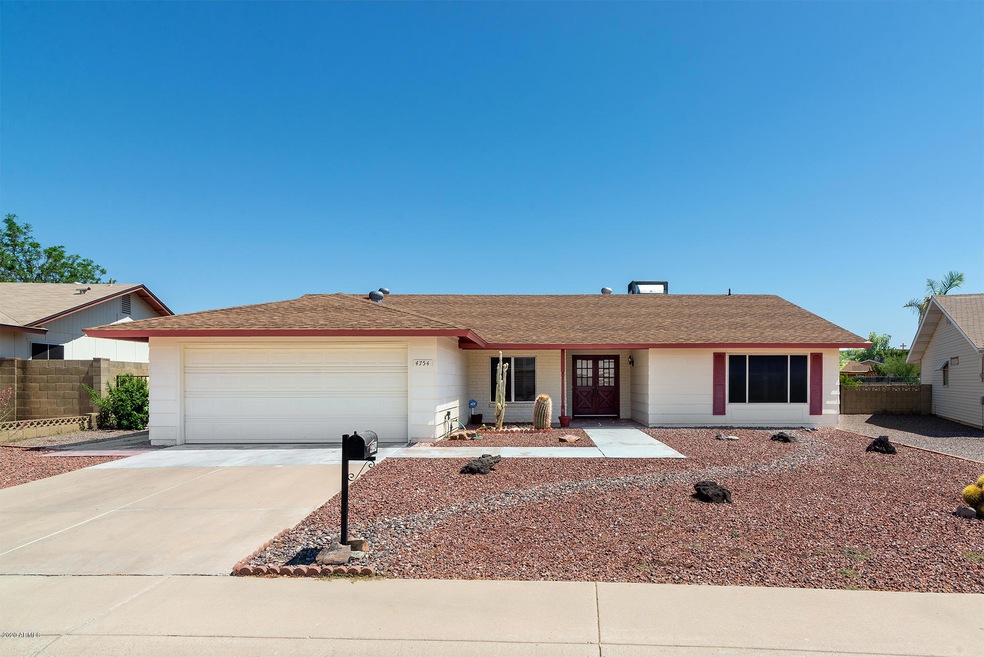 Great curb appeal!