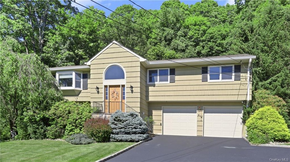 Sold $950,000 • Co-Listing Agent