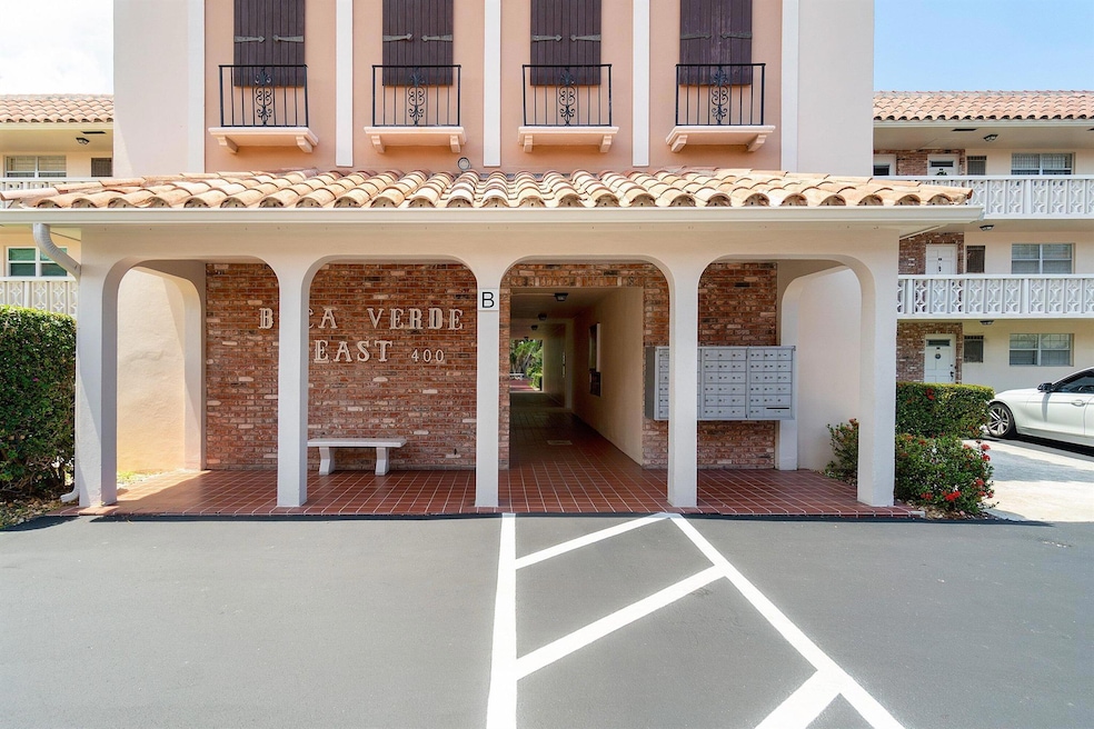 400 NE 20th St unit D101, Boca Raton, FL 33431 - photo 1