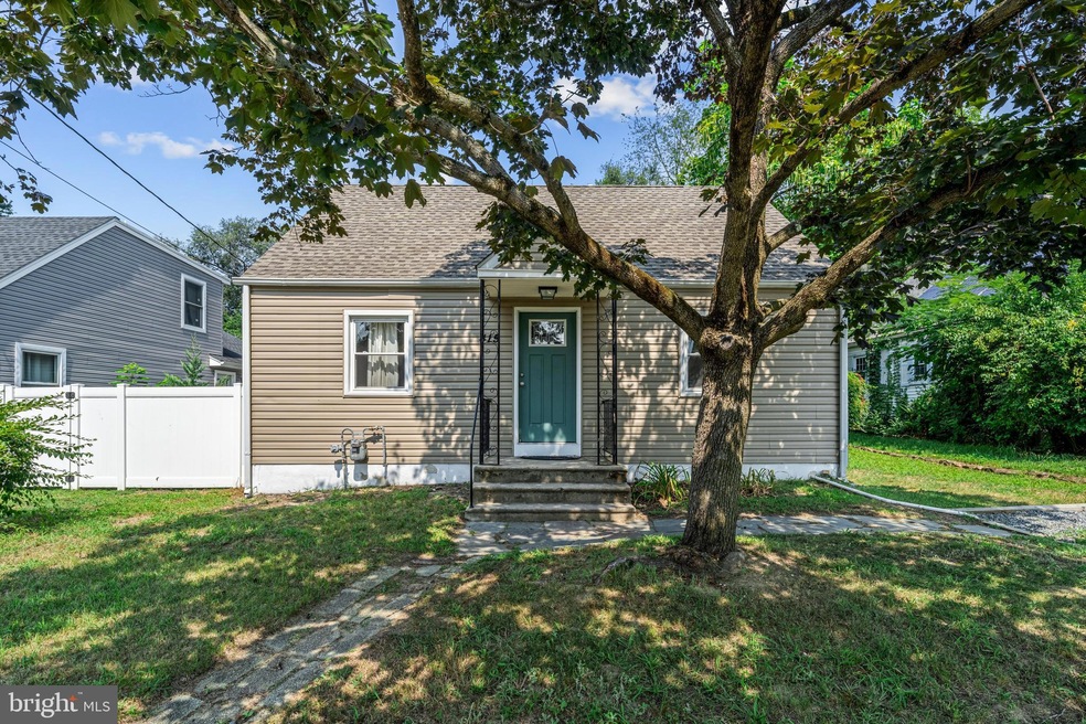 415 Center Ave, Runnemede, NJ 08078 - photo 1