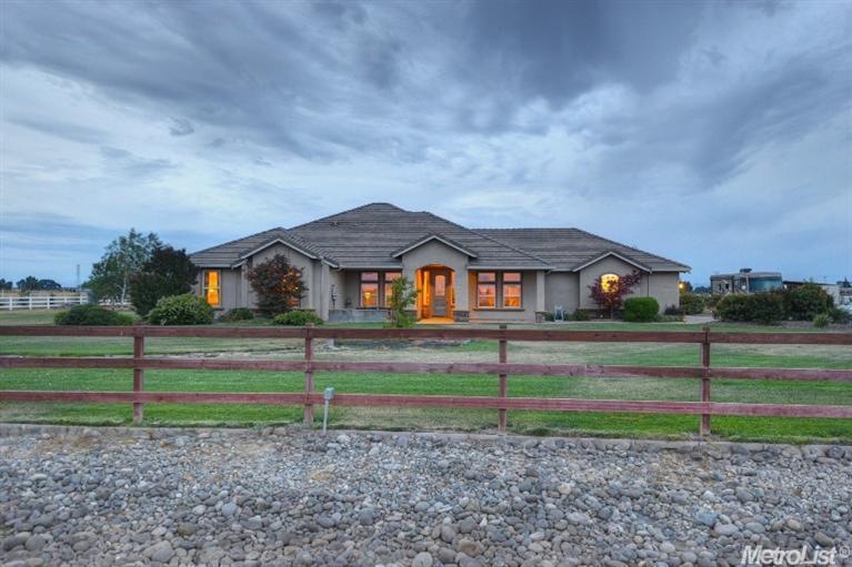 25859 N Watkinson Rd, Acampo, CA 95220 - photo 1