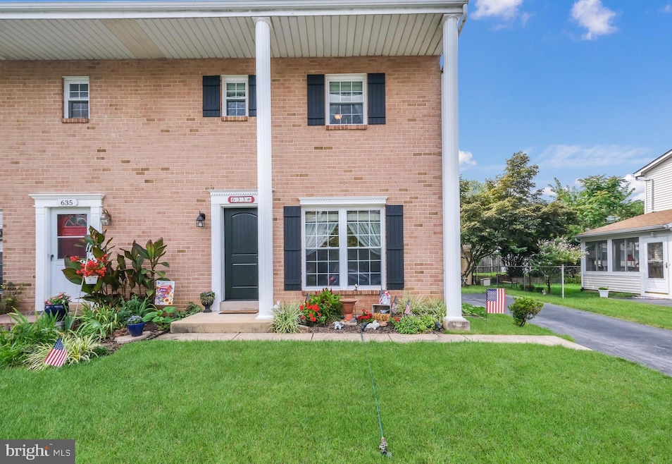 633 E Wiltshire Dr, Wallingford, PA 19086 - photo 1