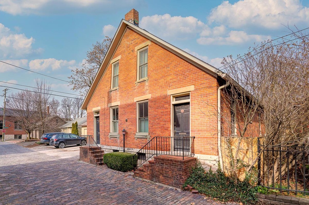 148 E Willow St unit 150, Columbus, OH 43206 - photo 1