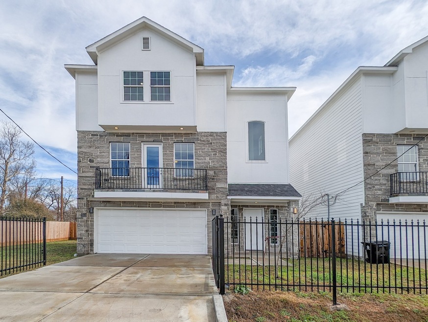 7818 De Priest St, Houston, TX 77088 - photo 1