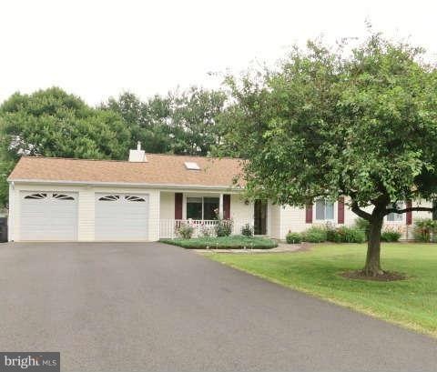 4282 Grapewood Dr, Warrenton, VA 20187 - photo 1