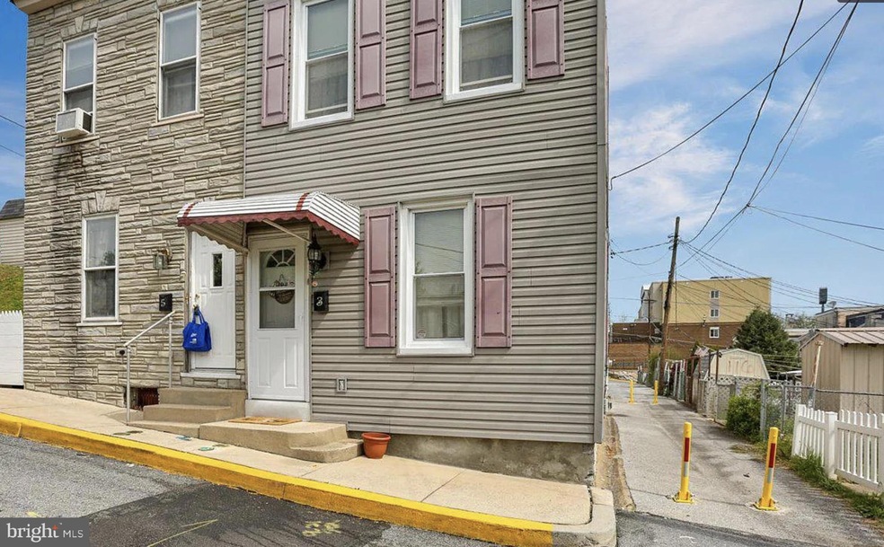 3 Grape St, Reading, PA 19611 - photo 1