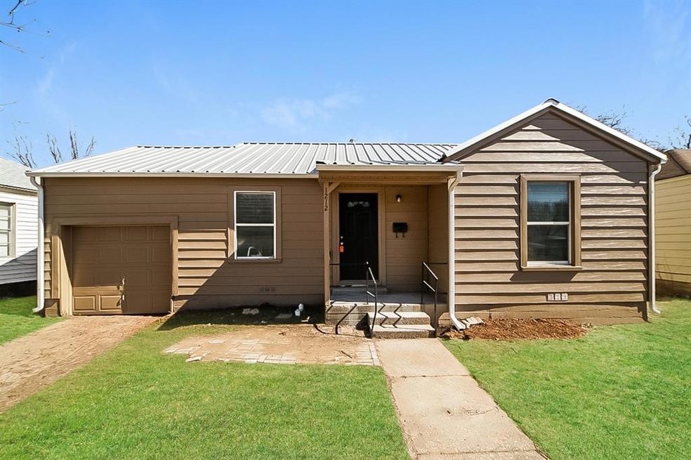 1212 Franklin St, Weatherford, TX 76086 - photo 1