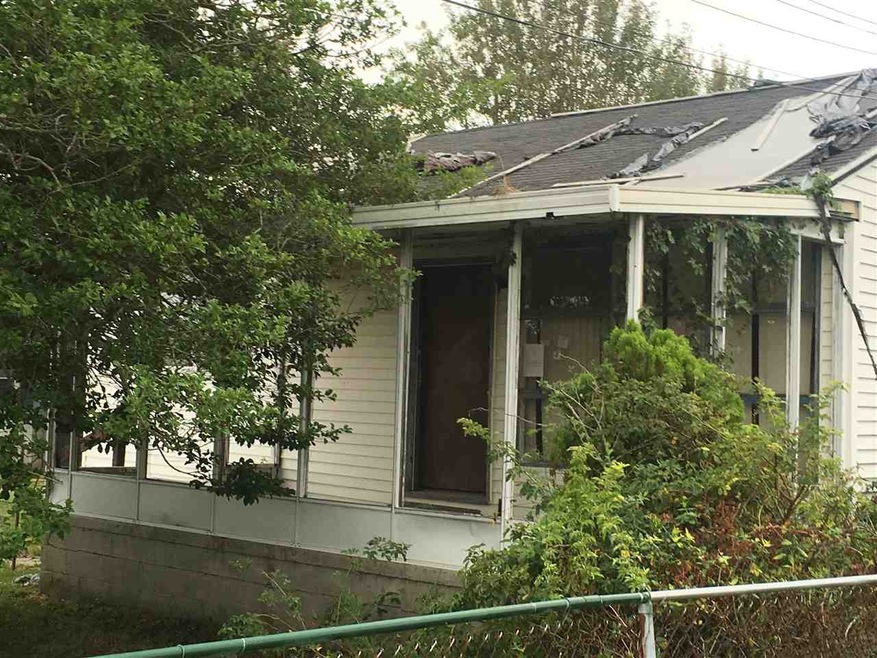 444 W Youngs Ave, Wildwood, NJ 08260 - photo 1