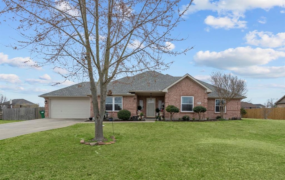 This home sits on a half-acre lot conveniently close to Interstate 30.  If you work in Dallas but want to live in the rural area this is a great place to be. NO HOA! NO PID taxes!