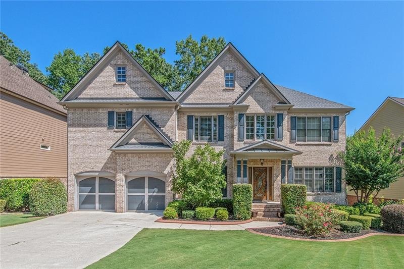Immaculate brick home in amazing area!