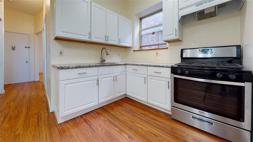 91 Romaine Ave unit 5, Jersey City, NJ 07306 - photo 1