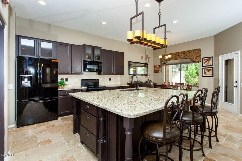 Kitchen Island2