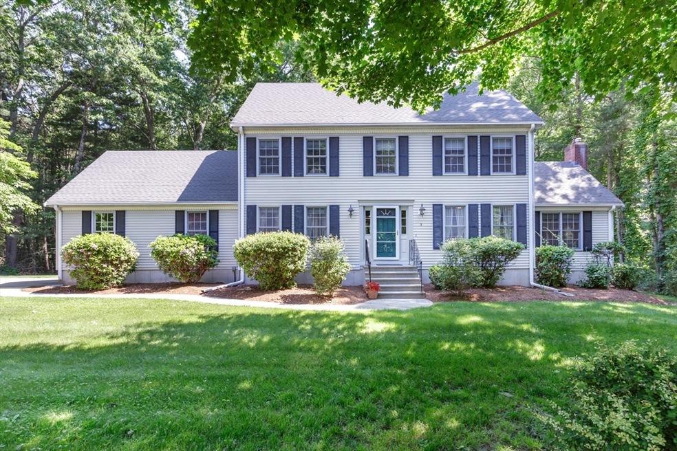 9 Blue Jay St, Franklin, MA 02038 - photo 1