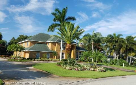 8 Meadowlake Dr, Lake Placid, FL 33852 - photo 1