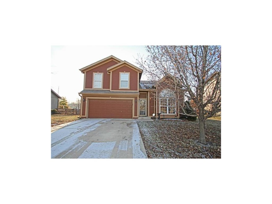 Sharp California Split in great location!