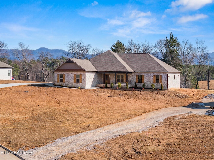 01-212-Charlie-Ln-Maryville-TN-1