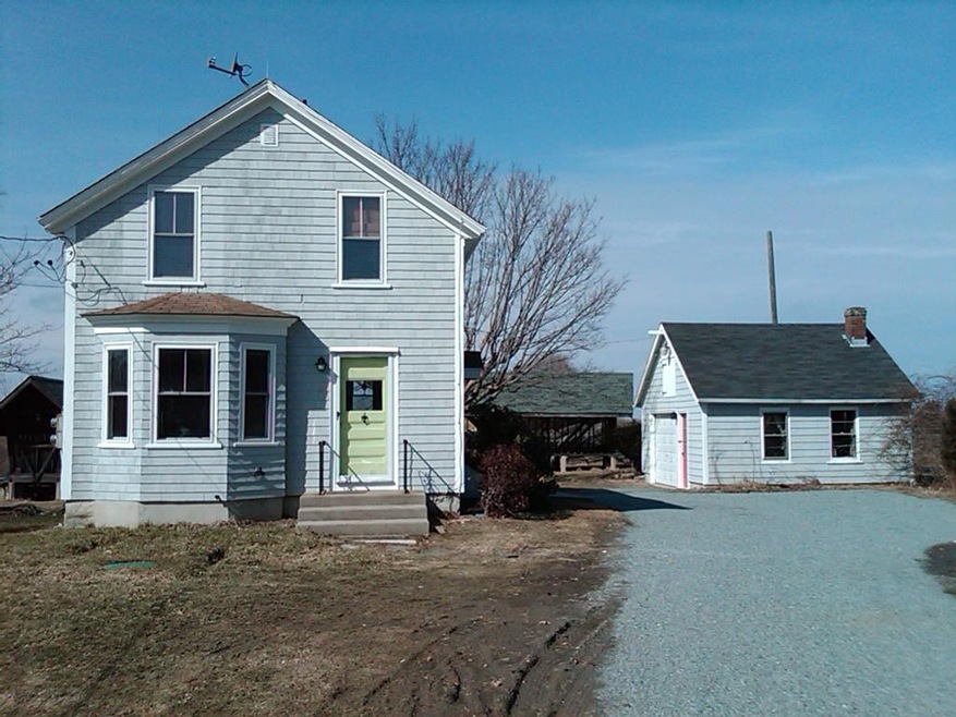 630 E Main Rd, Middletown, RI 02842 - photo 1