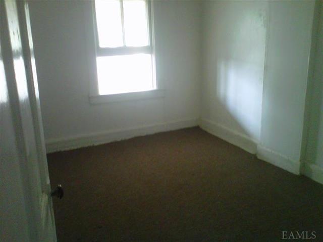 19 Hawthorne Ave unit 2, Yonkers, NY 10701 - photo 1
