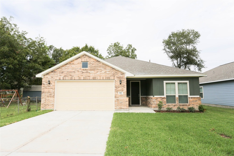 976 Junell St, Houston, TX 77088 - photo 1