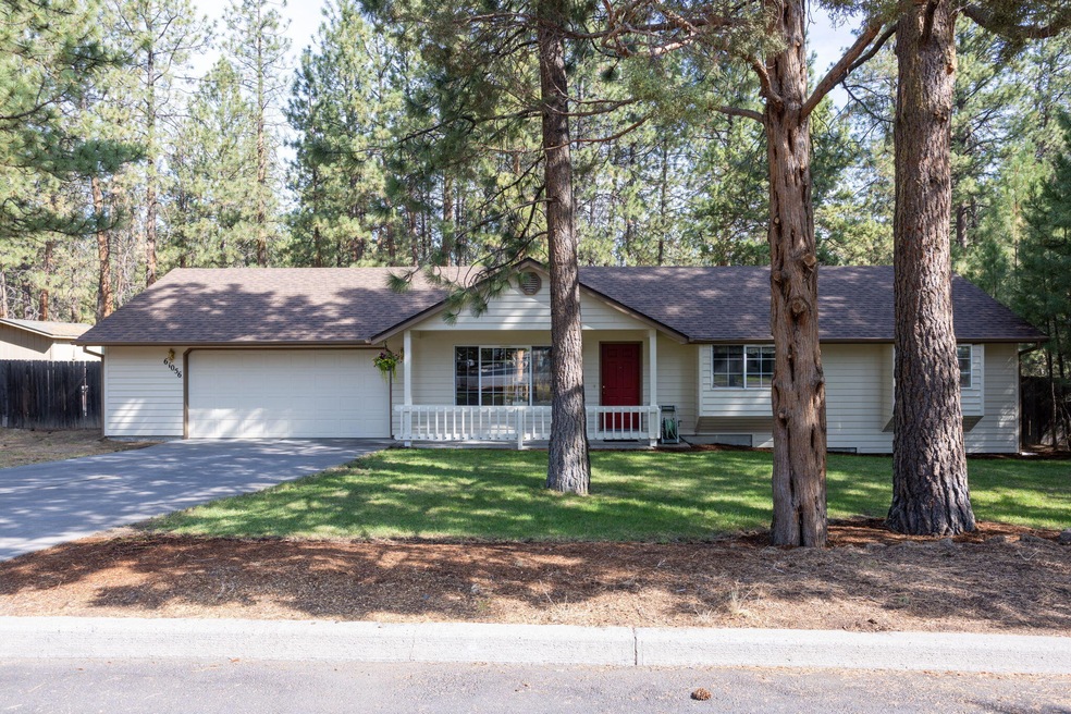61056 Amethyst St, Bend, OR 97702 - photo 1