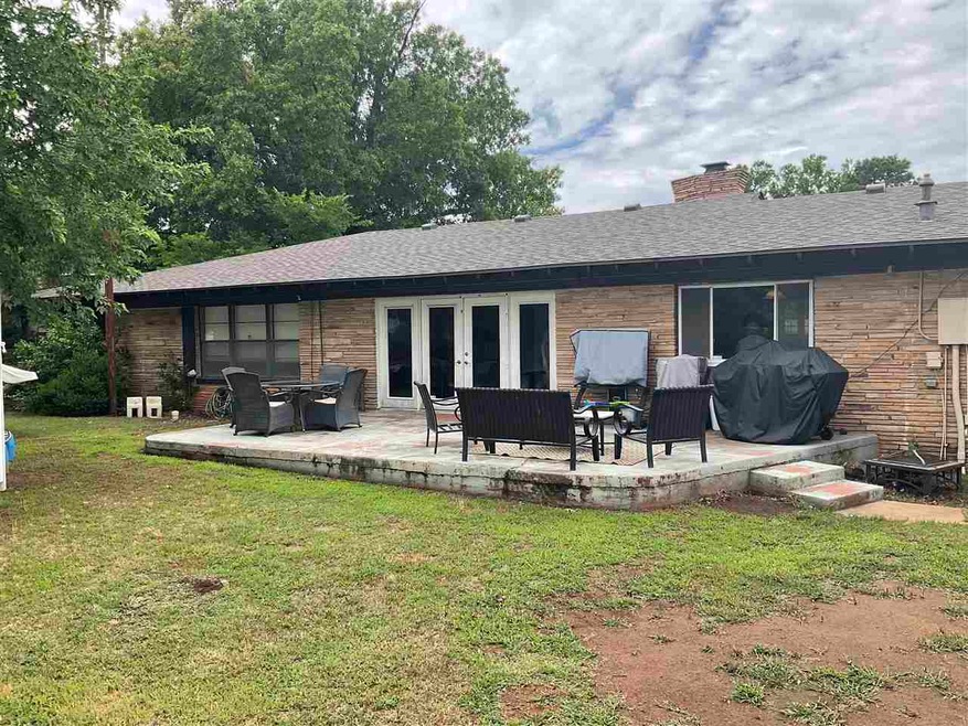 1810 Northridge Dr, Duncan, OK 73533 - photo 1