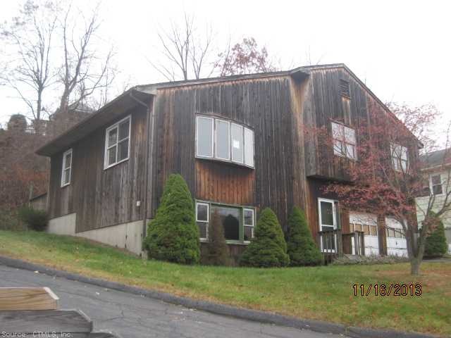 17 Westport Dr, Waterbury, CT 06706 - photo 1