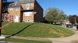 37 S Oak Ave, Aldan, PA 19018 - photo 1