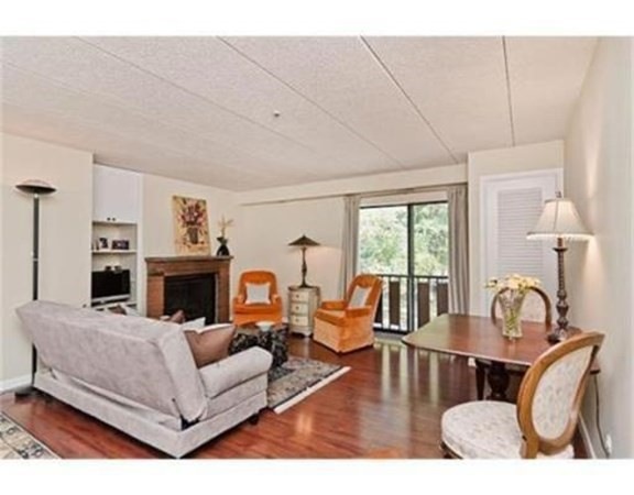 44 Concord Ave unit 301, Cambridge, MA 02138 - photo 1