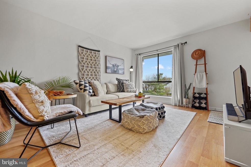 5804 Village Green Dr unit H, Alexandria, VA 22309 - photo 1