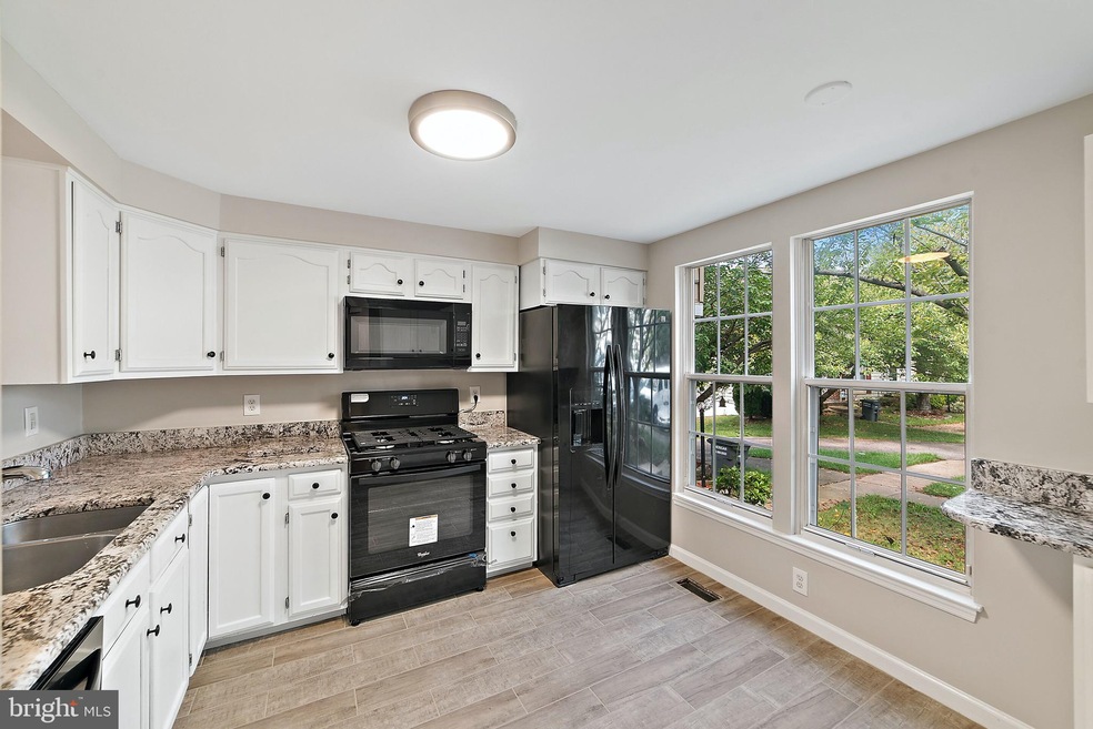 17004 Point Pleasant Ln, Dumfries, VA 22026 - photo 1