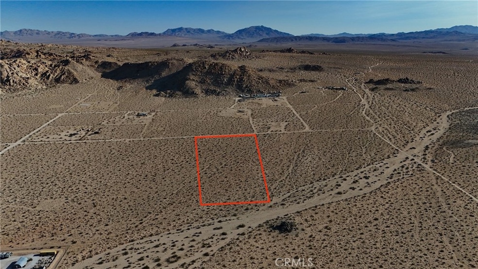 764 Rabbit Springs Rd, Lucerne Valley, CA 92356 - photo 1