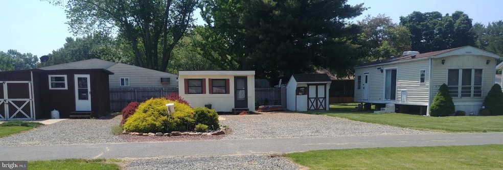 201,202,203 Oklawaha Ln unit GLEN 9, 1, Cecilton, MD 21919 - photo 1