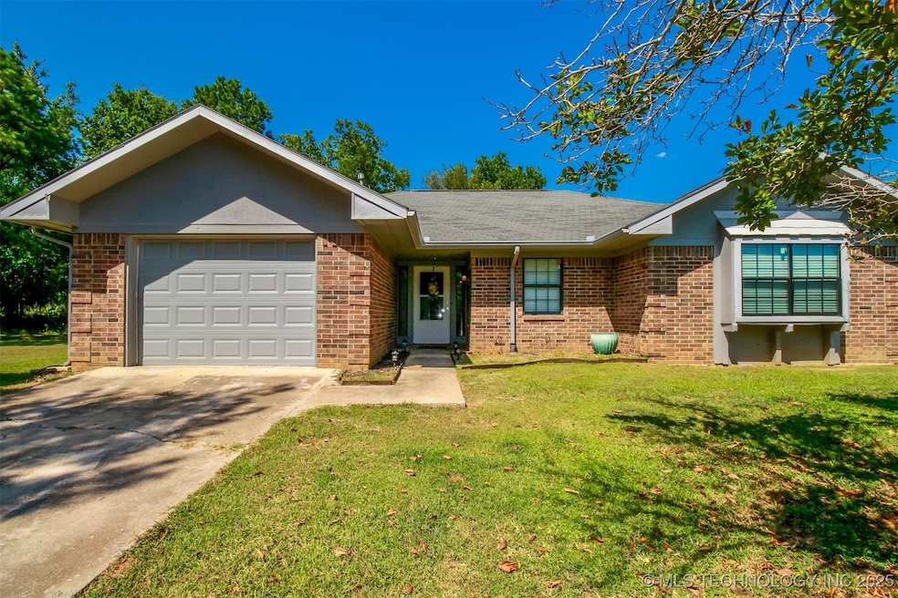3502 Carter St SE, Ardmore, OK 73401 - photo 1