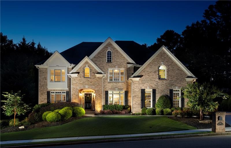 WELCOME HOME! Visit www.605BarnesleyLane.com for m