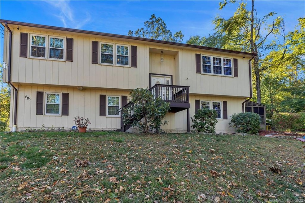 605 Thompson St, East Haven, CT 06513 - photo 1