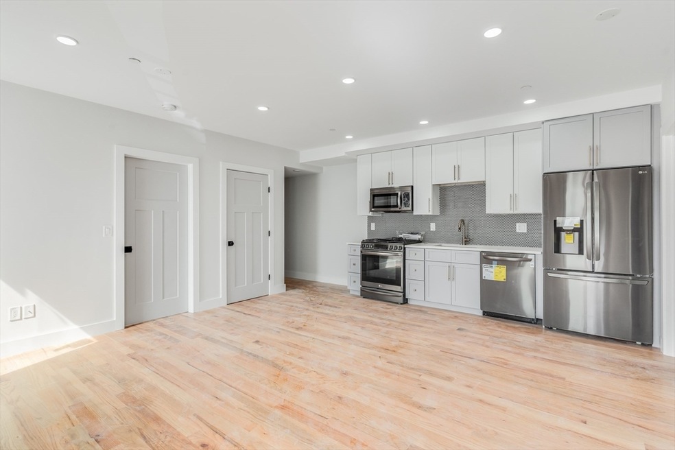 97 Condor St unit 4, Boston, MA 02128 - photo 1