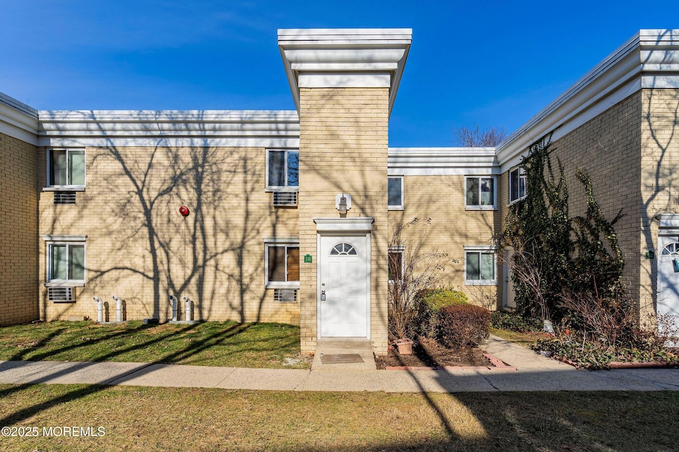 Sold $266,000 • Co-Listing Agent