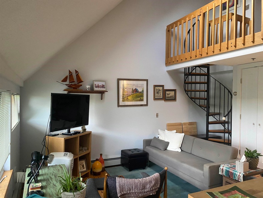 16 Hemlock Ridge Dr unit 308, White River Junction, VT 05001 - photo 1