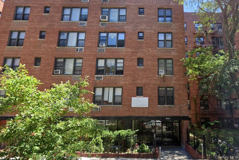 83-30 Vietor Ave unit 727, Elmhurst, NY 11373 - photo 1