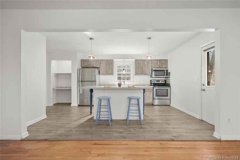 28 Church Rd unit 2B, Southbury, CT 06488 - photo 1