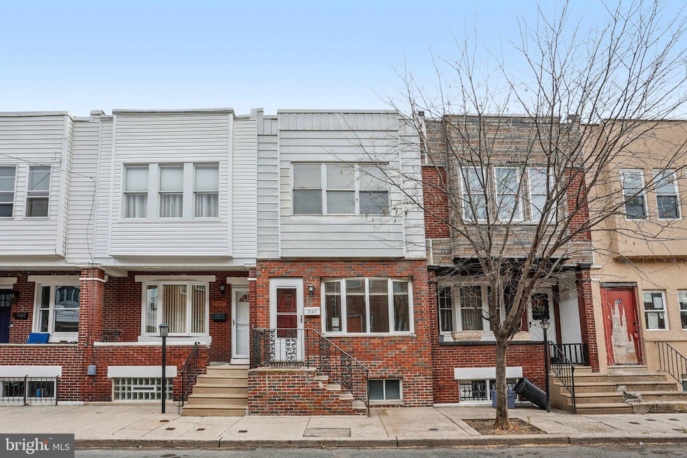 1547 S Myrtlewood St, Philadelphia, PA 19146 - photo 1