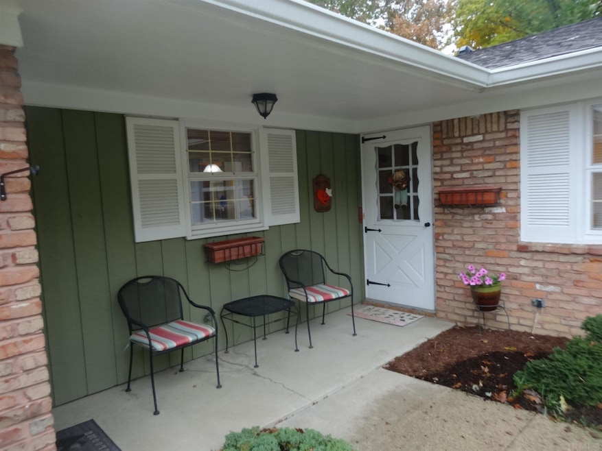 2708 W Woodbridge Dr, Muncie, IN 47304 - photo 1